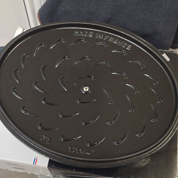 Staub Enameled Cast Iron Frebch Oven 6 1/4QT- La Mer - Picture 9 of 10